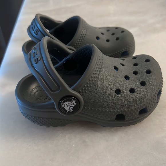 Crocs - Picture 2 of 4